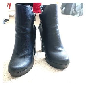 Black Heel Boots, Size M, Excellent Condition